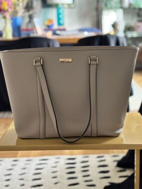 Kate Spade gray Tote Purse with Silver Accent